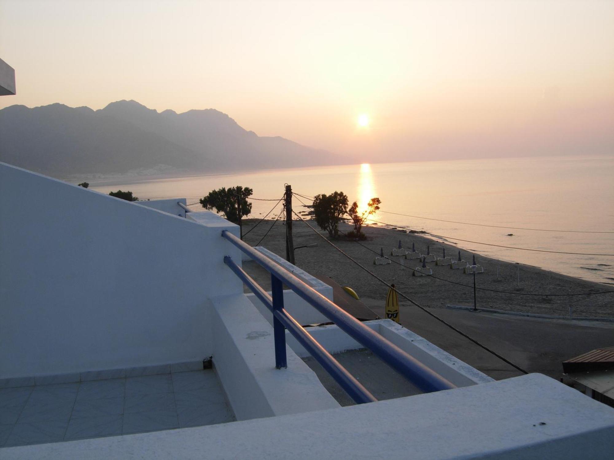 Philippos Studios & Apartments Kardamena  Exterior photo